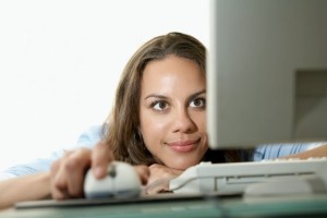 Moms consult blogs during back-to-school shopping. Moms consult blogs during back-to-school shopping.