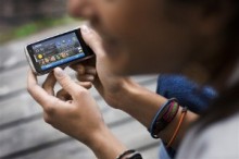 A report from Research and Markets suggests that general internet use is on the rise, while mobile web access moves closer to overtaking desktop.