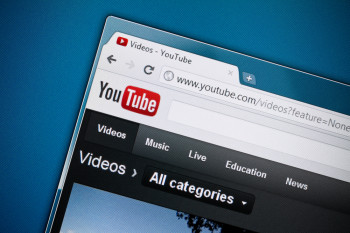 Snapple introduces a new YouTue Marketing campaign that turns Real Facts into video content.